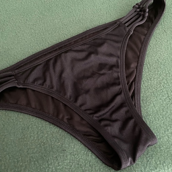 Victoria’s Secret Bikini Swim Bottoms - Picture 2 of 13